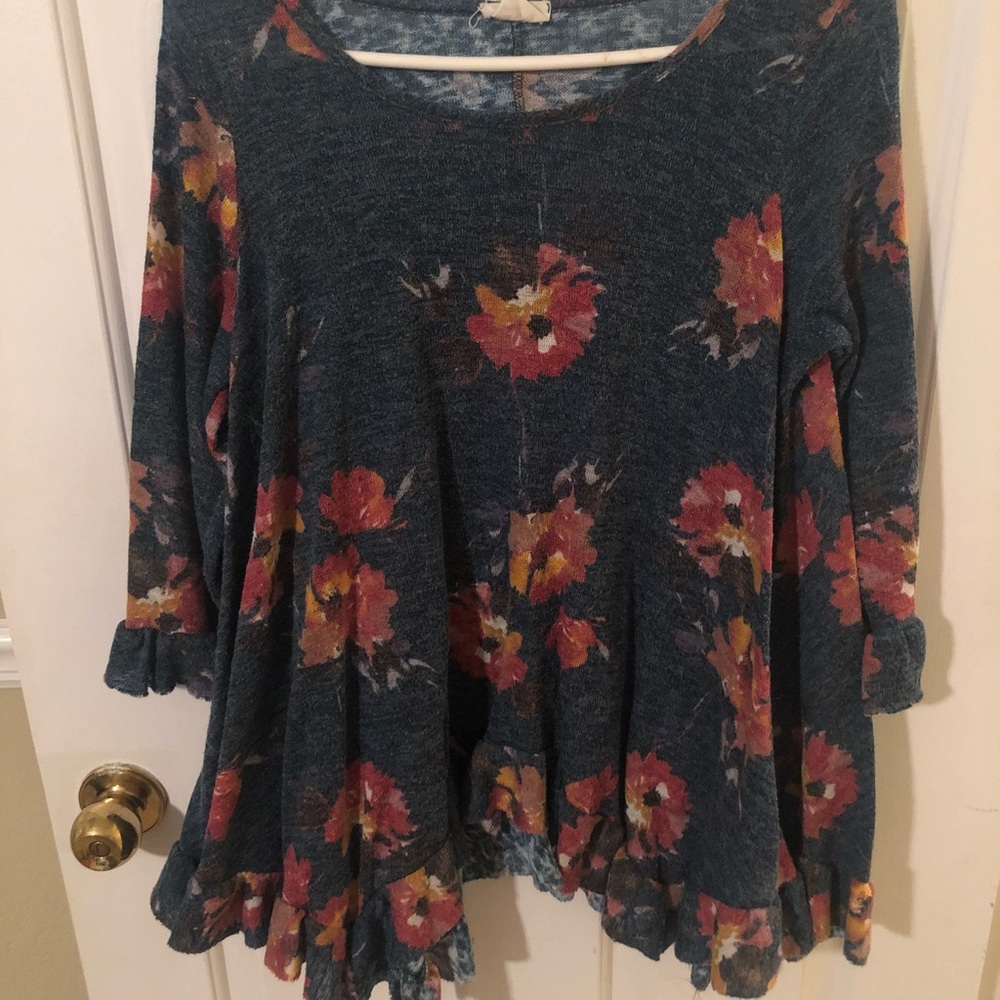 Super cute Pink Tulip top
